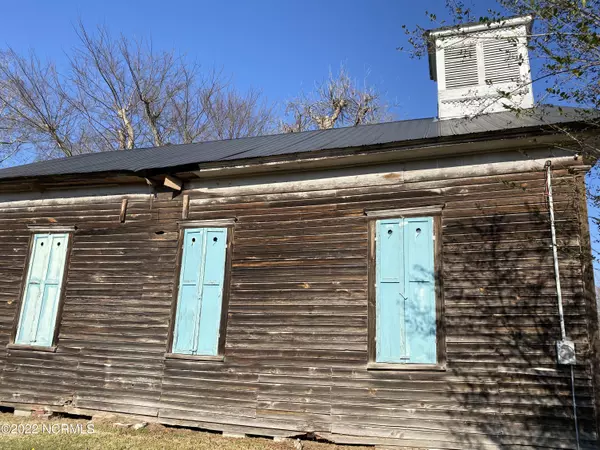 Hamilton, NC 27840,302 N South ST