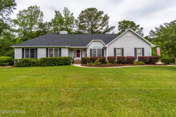 400 Carolina Pines BLVD, New Bern, NC 28560