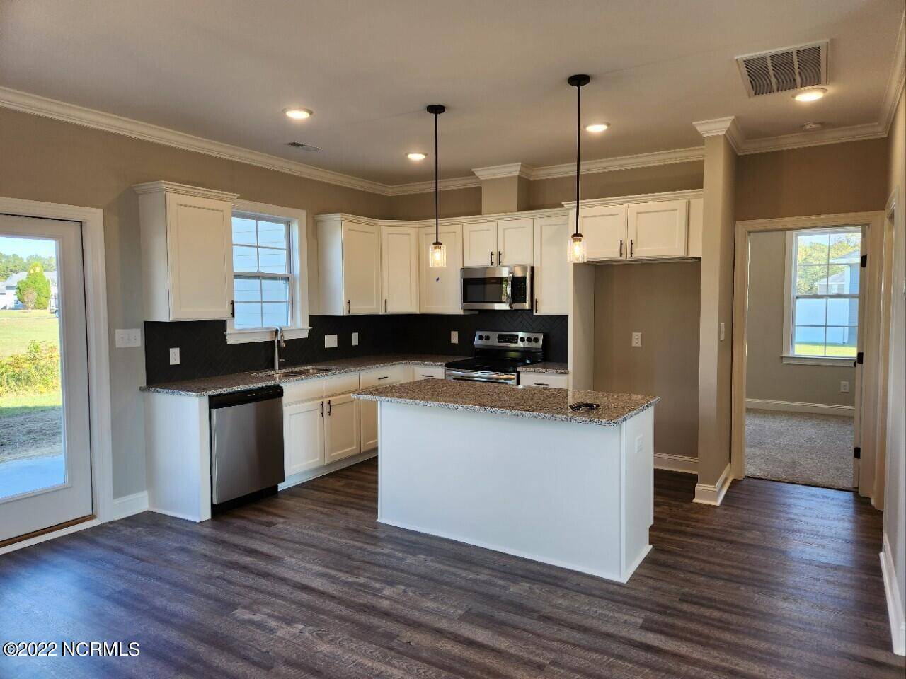 Washington, NC 27889,140 Eureka AVE