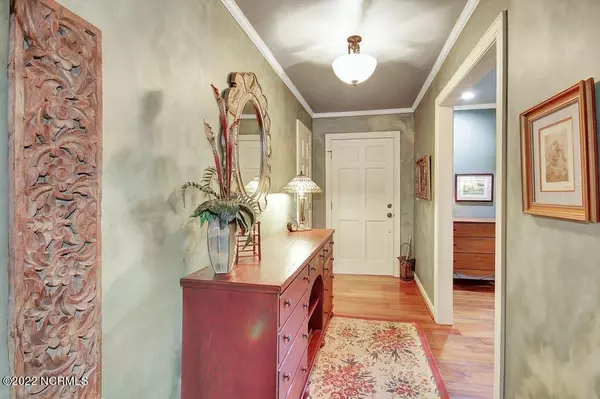 Smithfield, NC 27577,108 W Wilson ST