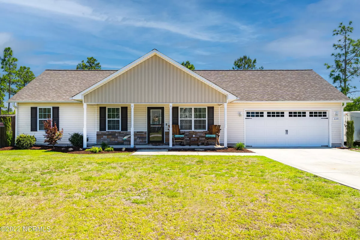 Hubert, NC 28539,220 Lockwood CT