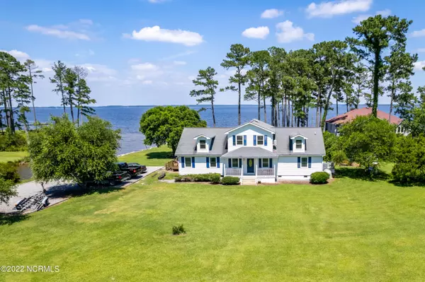 Belhaven, NC 27810,284 Shoreline Drive