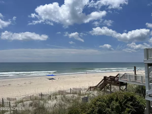 North Topsail Beach, NC 28460,210 Oceano Vista DR