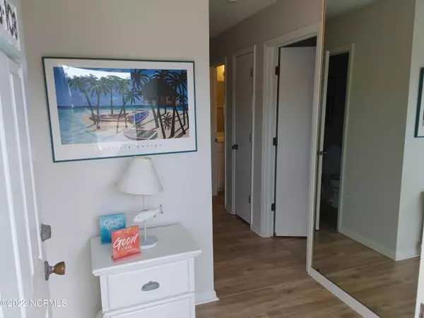 Emerald Isle, NC 28594,9201 Coast Guard RD #G108