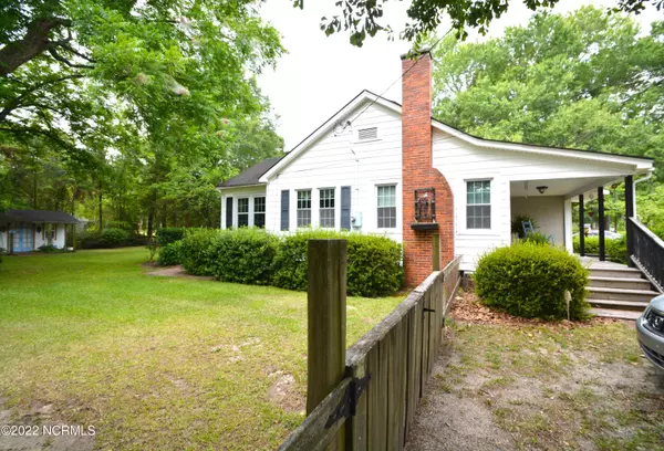 Roseboro, NC 28382,312 E Roseboro ST