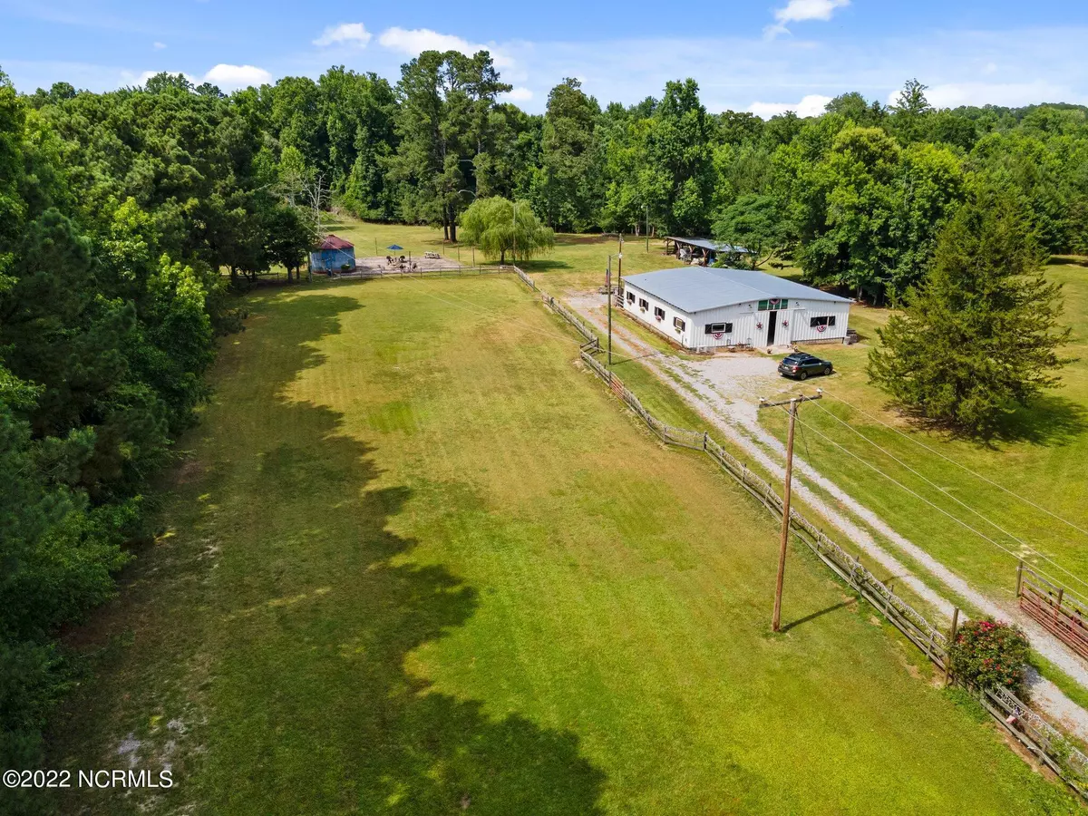 Ahoskie, NC 27910,128 Nc Highway 42 W #B