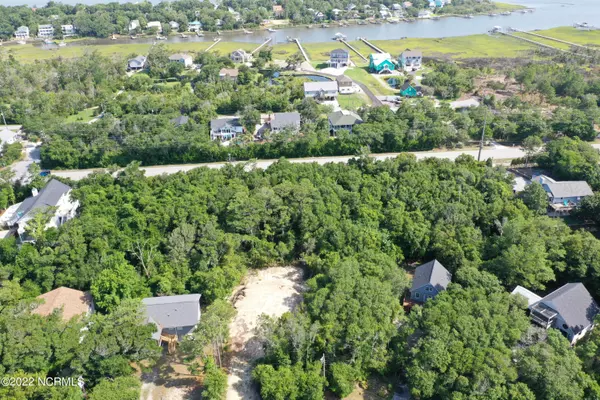 Emerald Isle, NC 28594,7101 Emerald Drive