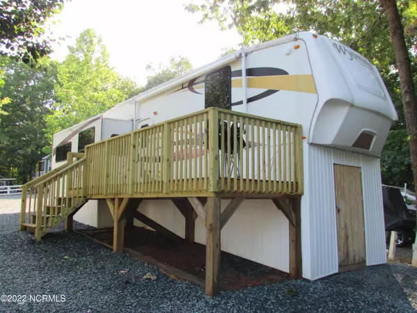 New London, NC 28127,132 Badin View RD