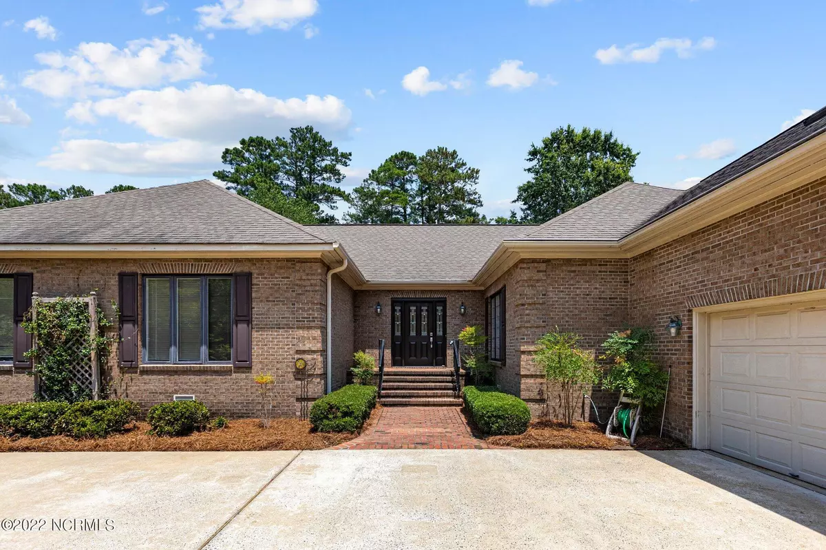 New Bern, NC 28562,1211 Pine Valley Drive