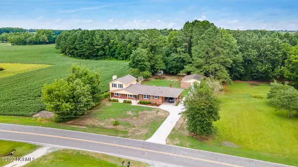 1966 Beaman Old Creek RD, Snow Hill, NC 28580