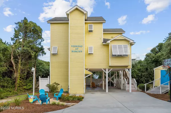 104 Howe Street, Emerald Isle, NC 28594