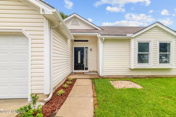 Midway Park, NC 28544,202 Teakwood PL