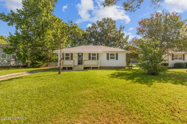 102 Cardinal Road, Jacksonville, NC 28546