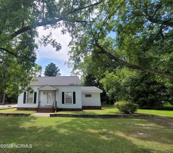 106 Pender Street, Elm City, NC 27822