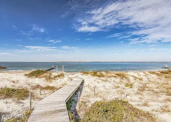 Bald Head Island, NC 28461,1 Row Boat