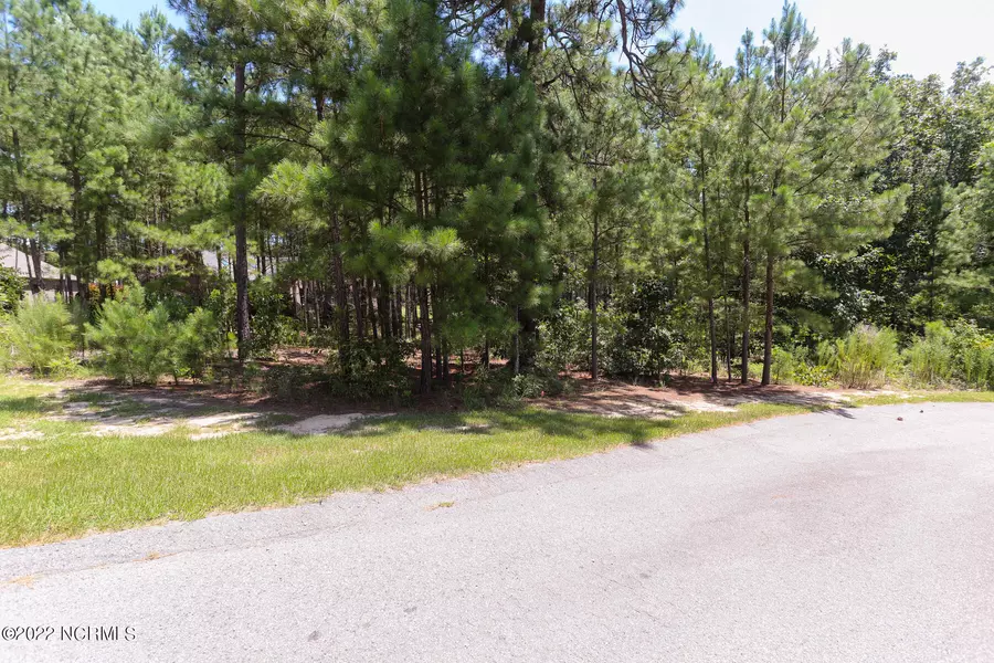 46 Pomeroy DR, Pinehurst, NC 28374