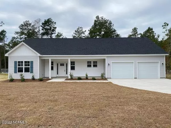 138 Huckabee ST, Raeford, NC 28376