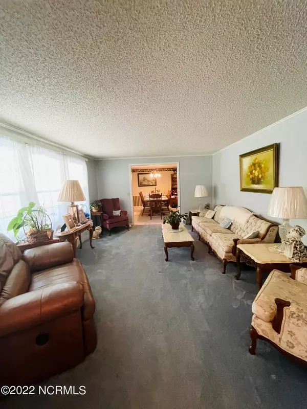 Eure, NC 27935,10 Fort Island RD