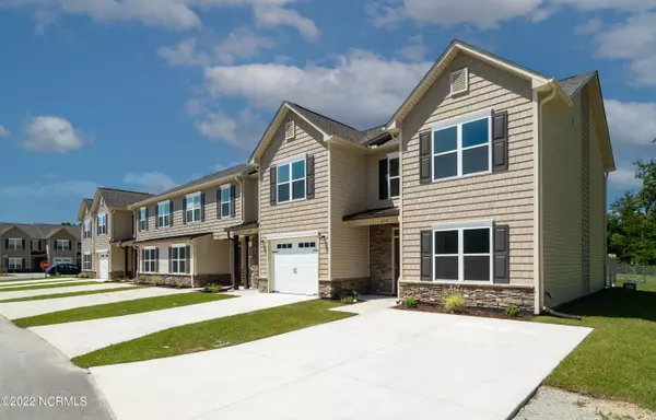 Midway Park, NC 28544,336 Glenellen Loop RD