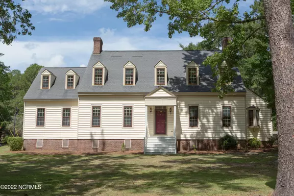 2600 Brookhaven DR,  Kinston,  NC 28504