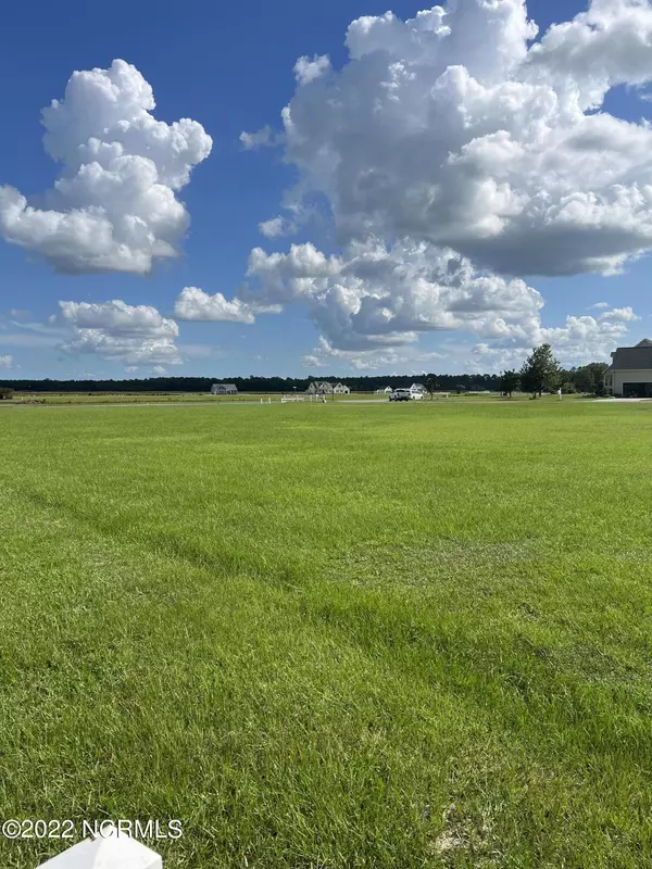 6030 Waters Edge Dr DR, Grifton, NC 28530