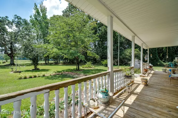 Kenansville, NC 28349,1175 E Wards Bridge RD