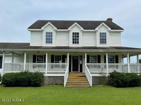 461 E Gibbs RD, Knotts Island, NC 27950