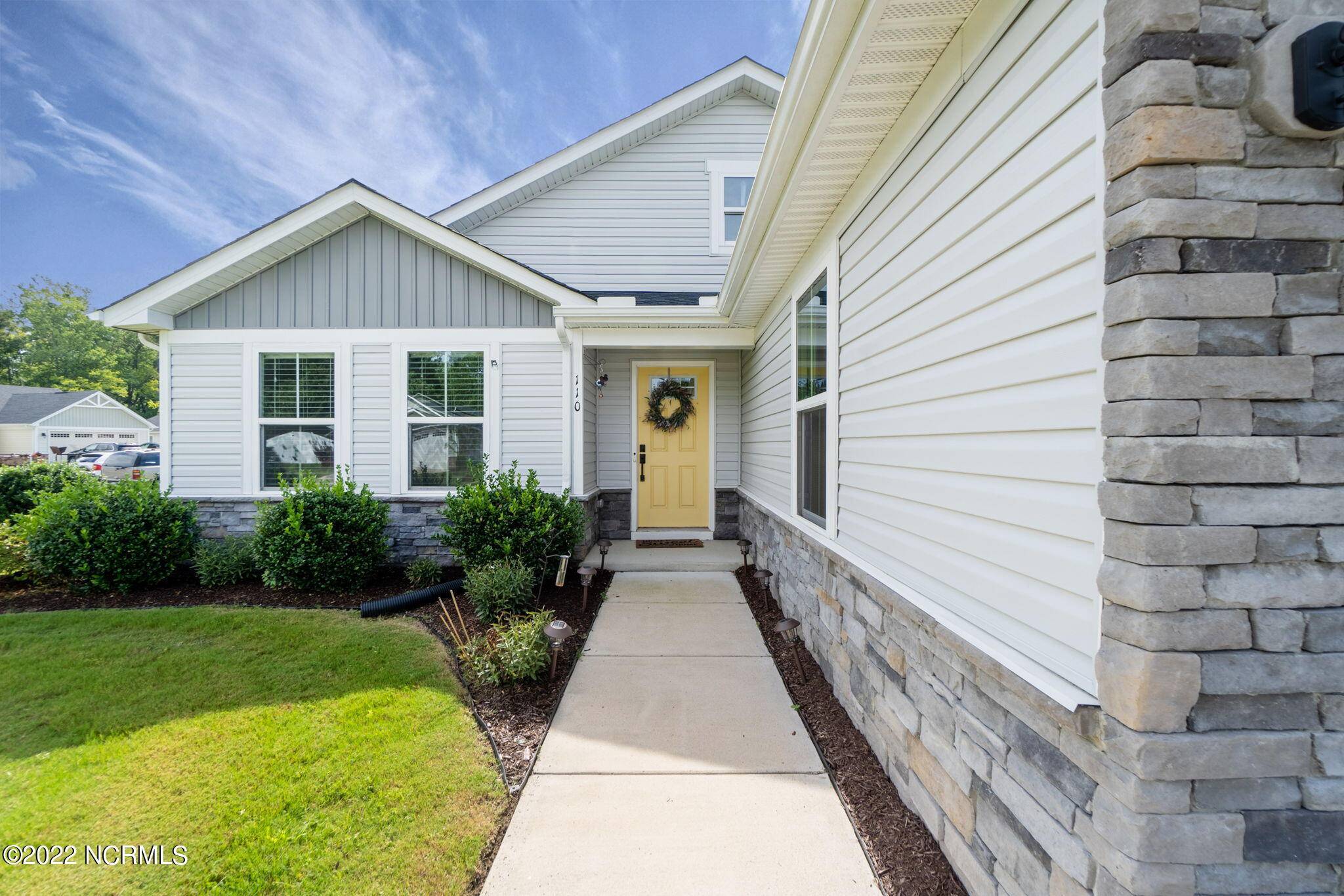 110 Crossing AVE, Moyock, NC 27958