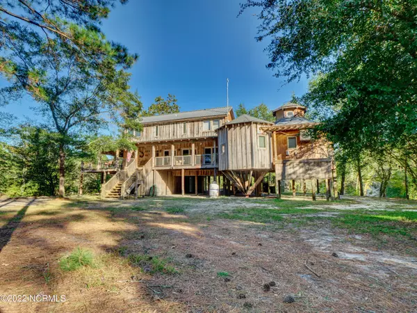 Harrells, NC 28444,207 River Haven LN