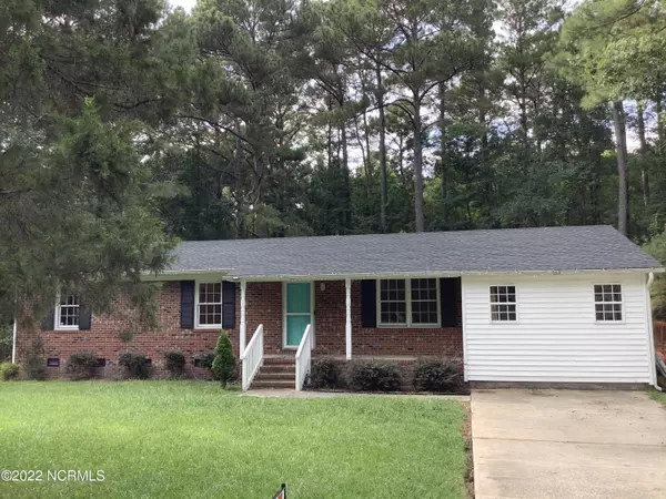 307 S Darden ST, Kenly, NC 27542