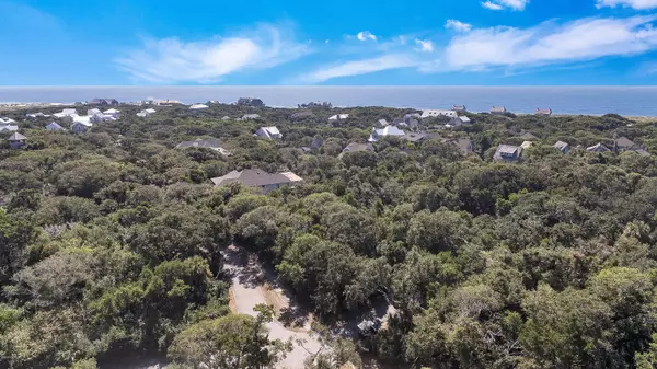 Bald Head Island, NC 28461,652 Kinnakeet WAY