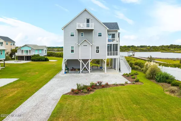 North Topsail Beach, NC 28460,3589 Island Drive