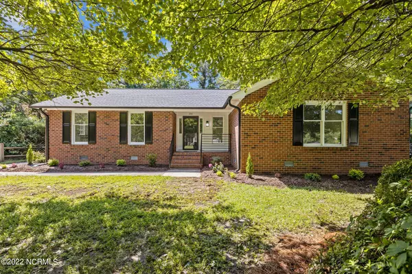 200 Excaliber Drive, Greenville, NC 27858