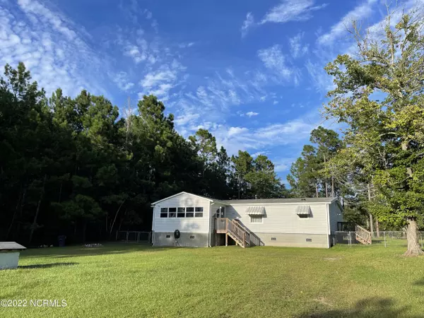 1062 Redwood Drive, Southport, NC 28461