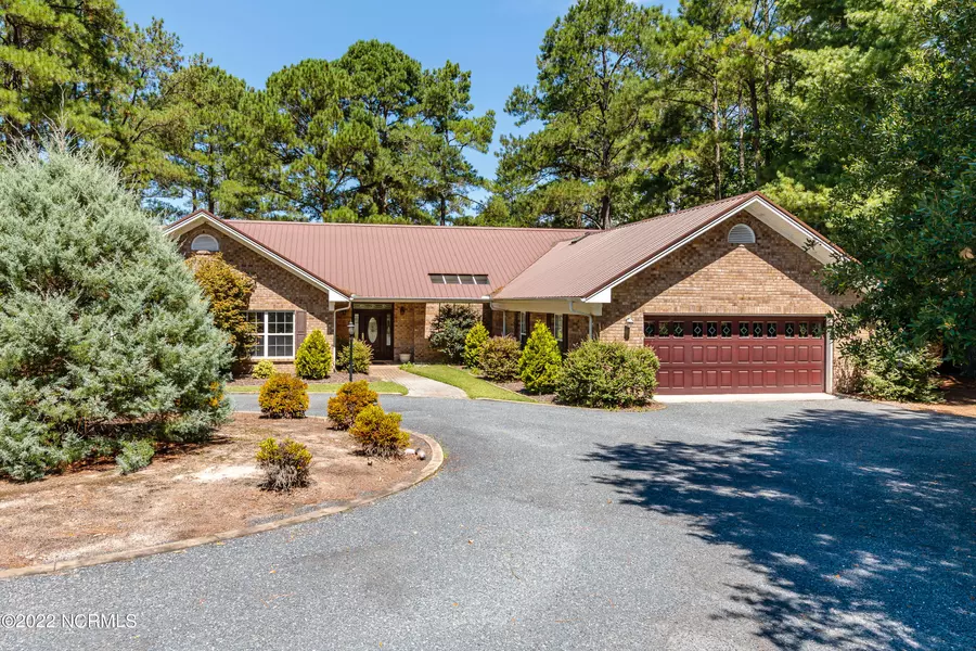 928 Rays Bridge RD, Whispering Pines, NC 28327