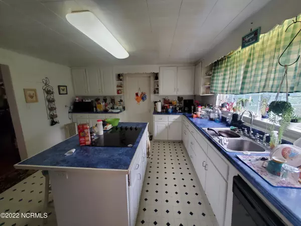 Kenansville, NC 28349,132 Gurman Powell RD