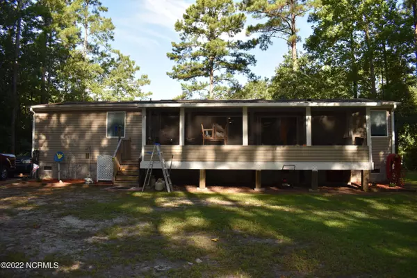 Swansboro, NC 28584,305 Woodland Drive