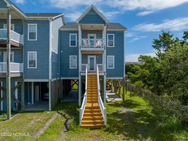 208 Oyster Lane, North Topsail Beach, NC 28460