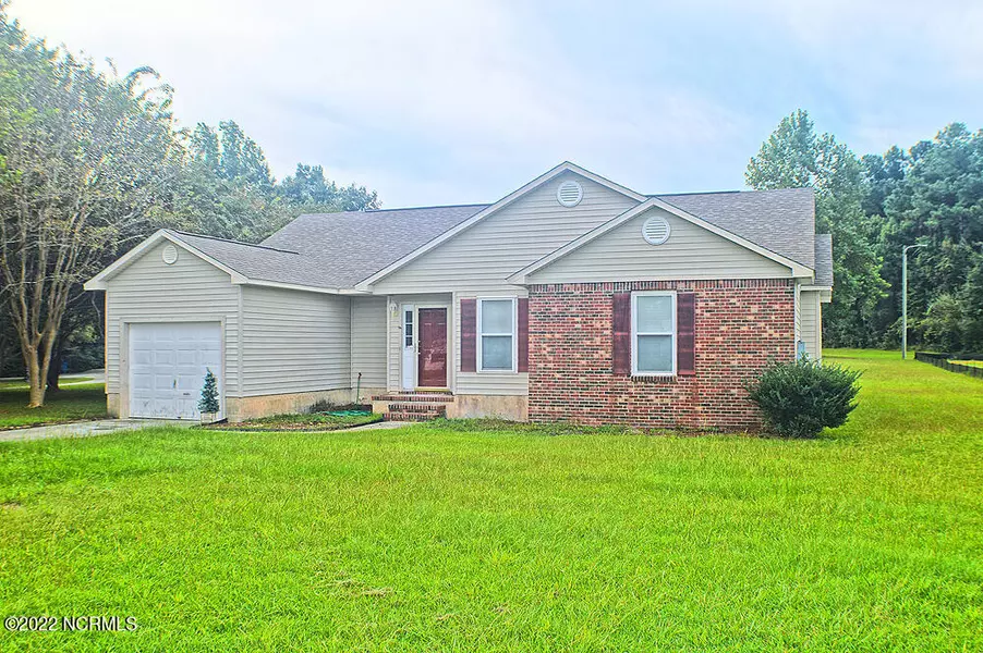 510 Greenfield PL, Sneads Ferry, NC 28460