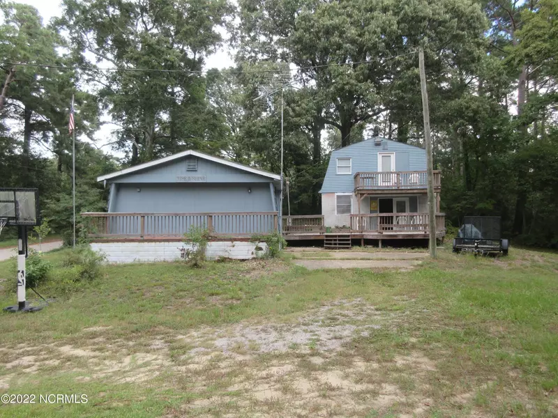 207 Colonial Beach RD, Jarvisburg, NC 27947