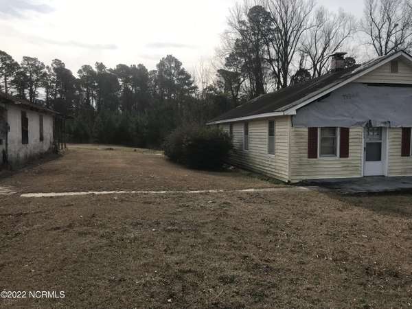 1843 S Madison ST, Whiteville, NC 28472