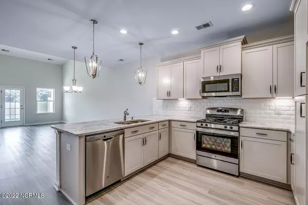 Calabash, NC 28467,8842 Radcliff Drive NW