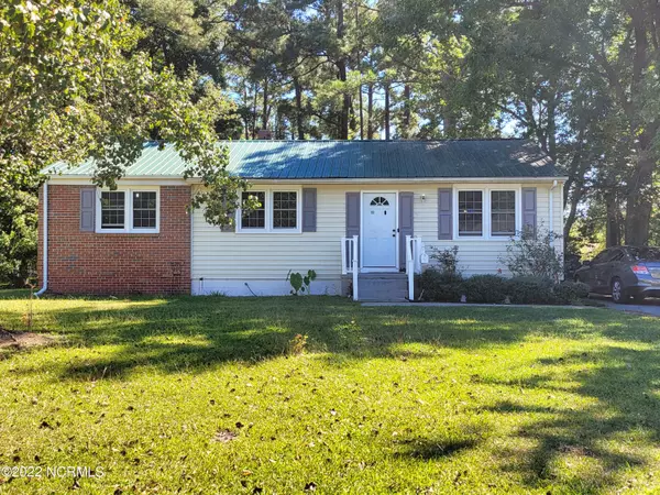 802 Barn ST, Jacksonville, NC 28540