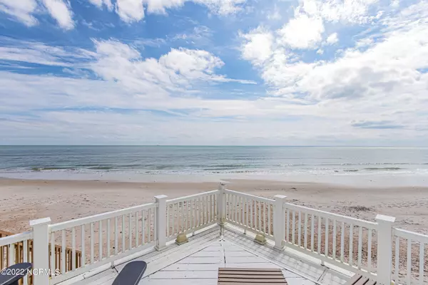 North Topsail Beach, NC 28460,1214 New River Inlet RD