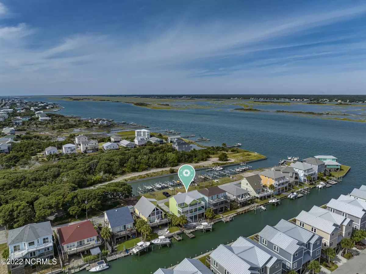 Topsail Beach, NC 28445,984 Gaye Avenue