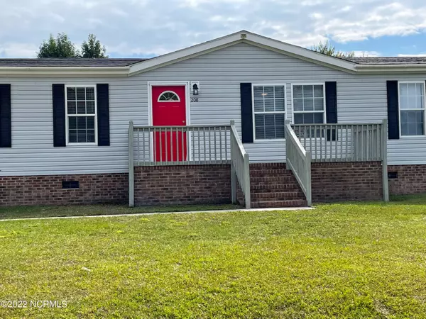 208 Shipmans Pike, Jacksonville, NC 28546