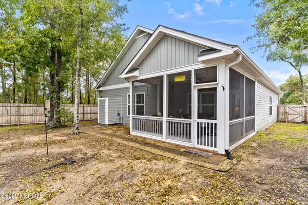 Oak Island, NC 28465,333 NE 55th ST