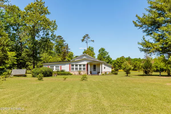 368 Morrison Bridge RD, Vass, NC 28394