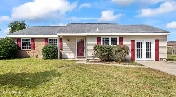 115 Loblolly Court, Jacksonville, NC 28540