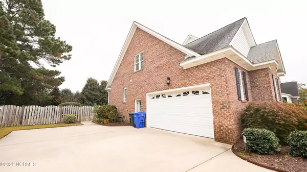 Greenville, NC 27858,931 Chesapeake Place